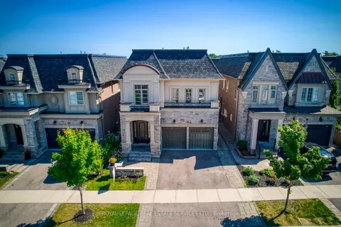 377 Tudor Ave, Oakville, ON L6K 0G8