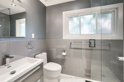 32 Cedarcrest Dr, Toronto, ON M9A 2V6