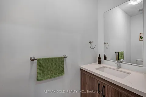 42 Seymour Rd, Brampton, ON L6R 4A6