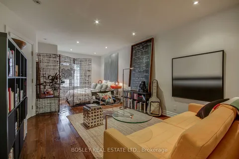 117 Hallam St, Toronto, ON M6H 1W9