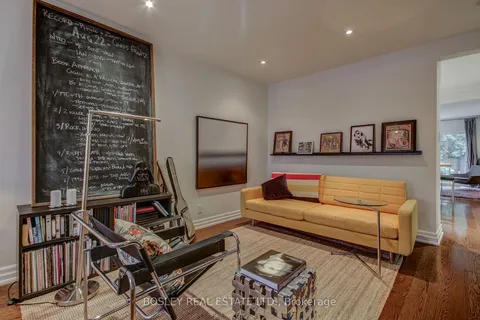 117 Hallam St, Toronto, ON M6H 1W9