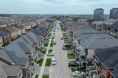 84 Keppel Circ, Brampton, ON L7A 5K9