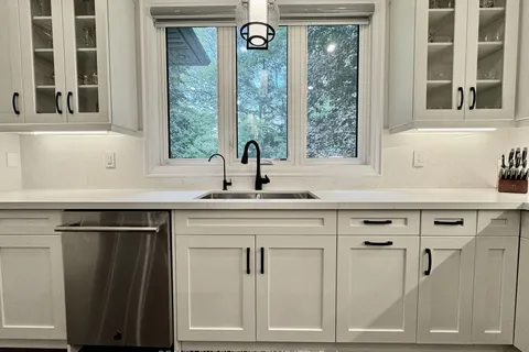 3 Larry St, Caledon, ON L7C 1K6
