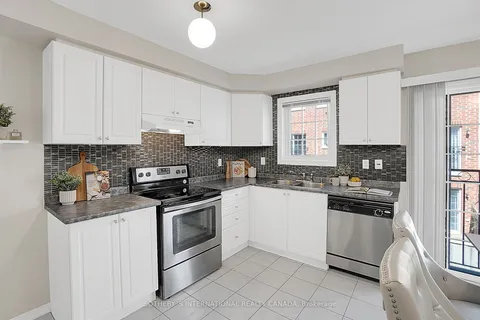 7 Gemstone Lane, Brampton, ON L6X 0H1