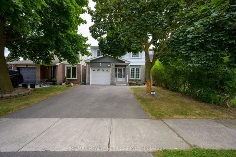 738 Briar Cres, Milton, ON L9T 3Z8