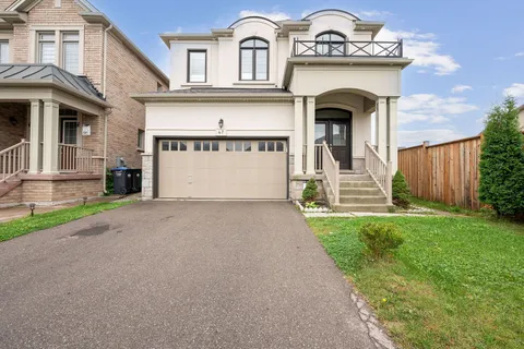 47 Dunley Cres, Brampton, ON L6X 5G8