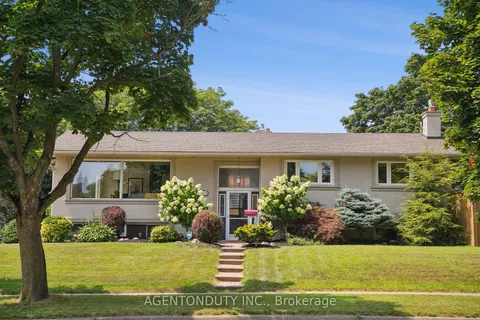 3479 Spruce Ave, Burlington, ON L7N 1K4