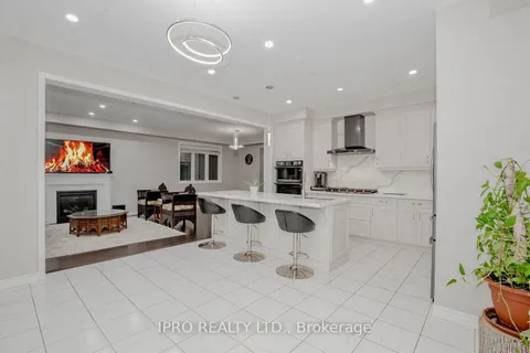 839 Whitlock Ave, Milton, ON L9E 1R8