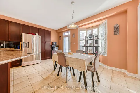 82 Amaranth Cres, Brampton, ON L7A 0L4