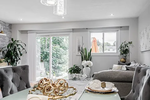 4 Gailgrove Crt, Brampton, ON L6S 2E1