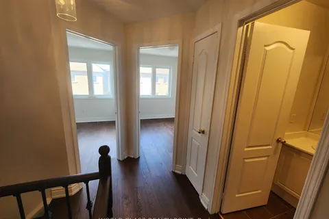 723 Horning St, Mississauga, ON L5R 0B5