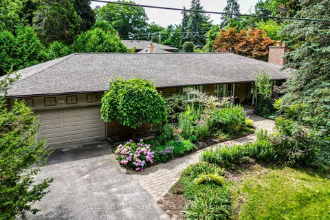 1502 Killkee Gate, Mississauga, ON L5C 1L4