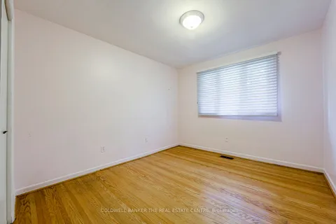 1502 Killkee Gate, Mississauga, ON L5C 1L4