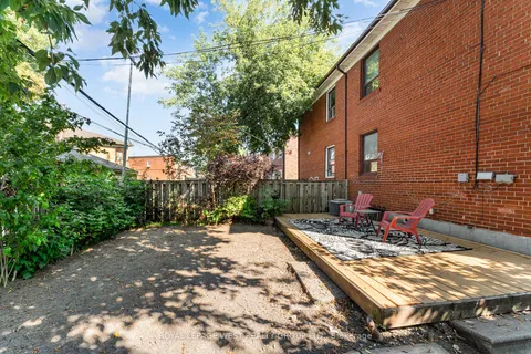 58 Mendota Rd, Toronto, ON M8Y 1G2