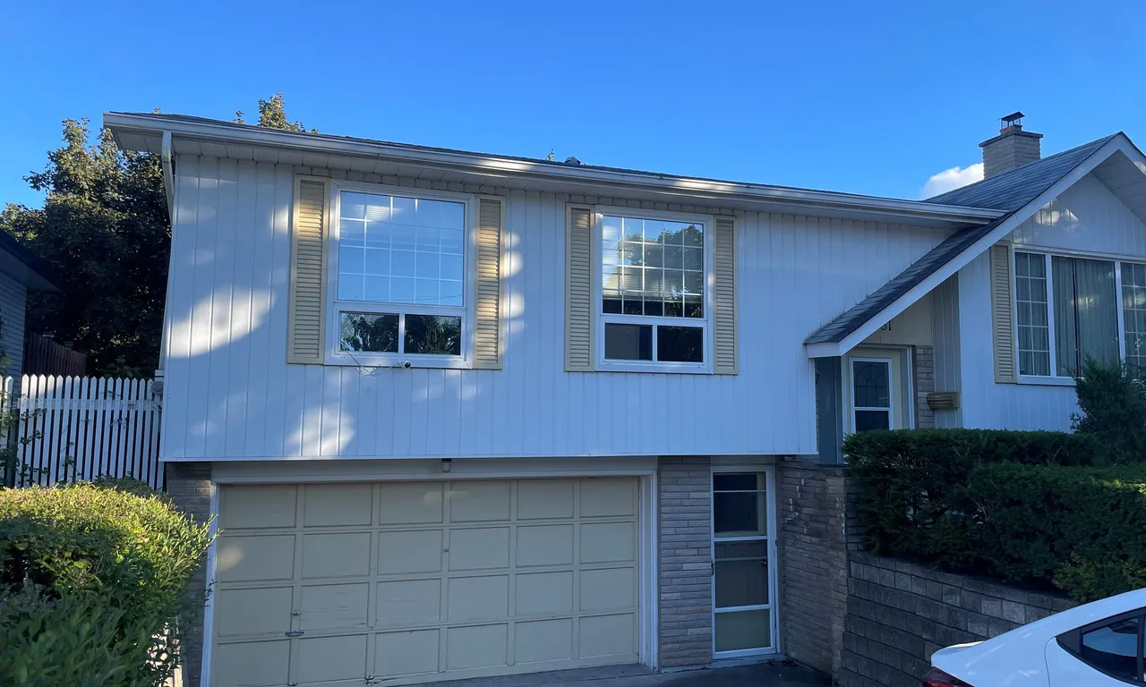 81 Glenforest Rd, Brampton, ON L6S 1L8