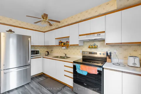 81 Glenforest Rd, Brampton, ON L6S 1L8