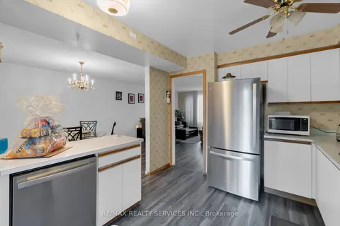 81 Glenforest Rd, Brampton, ON L6S 1L8