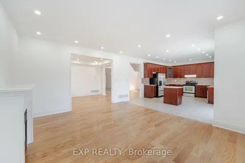 1002 Vickerman Way, Milton, ON L9T 0C1