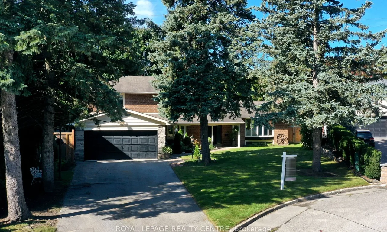8 Bell Royal Crt, Toronto, ON M9A 4G6
