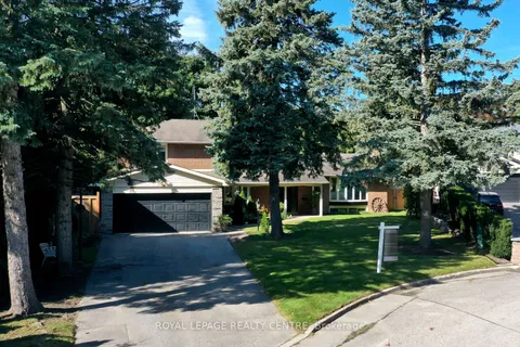 8 Bell Royal Crt, Toronto, ON M9A 4G6