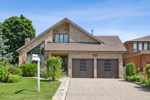 4143 Tapestry Tr, Mississauga, ON L4W 4E4