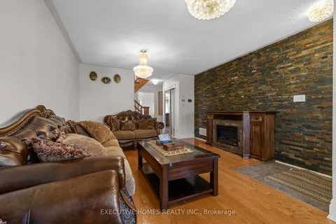 5415 Longford Dr, Mississauga, ON L5M 7Y3