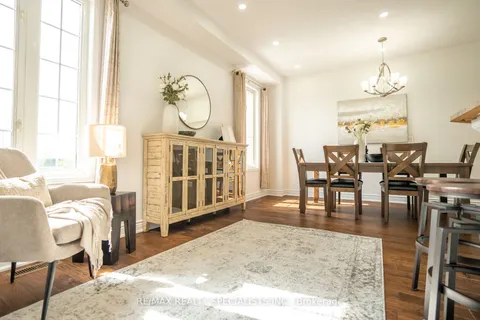 4758 Colombo Cres, Mississauga, ON L5M 7R4