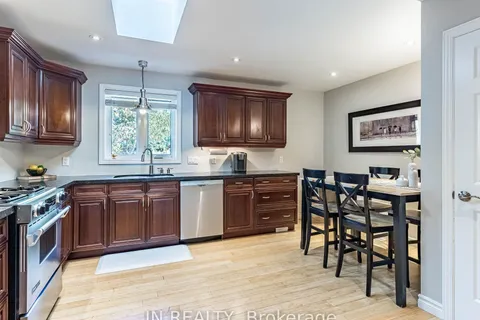 10 Elrose Rd, Brampton, ON L6T 2C2