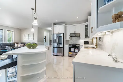 953 Gastle Way, Milton, ON L9T 0Z9