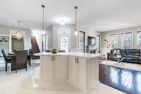953 Gastle Way, Milton, ON L9T 0Z9
