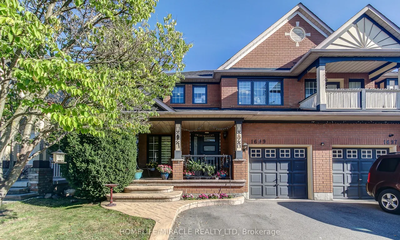 1699 Samuelson Circ, Mississauga, ON L5N 7Z8