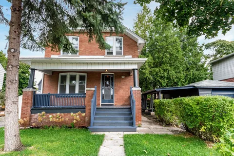 88 William St, Toronto, ON M9N 2G7