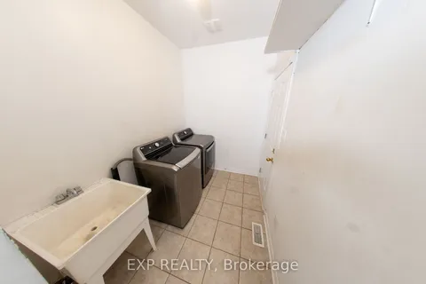 51 Gower Cres, Brampton, ON L6R 0R8