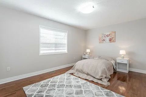 1016 Mccuaig Dr, Milton, ON L9T 6S3