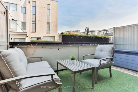 13 Caroline Carpenter Grve, Toronto, ON M3K 0B1