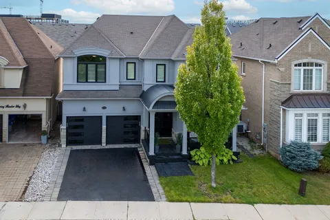 2396 Spring Meadow Way, Oakville, ON L6M 0R6