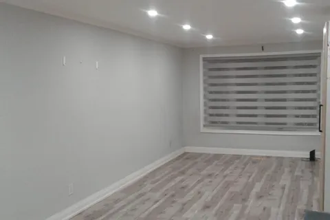 65 Elnathan Cres, Toronto, ON M9L 2G2