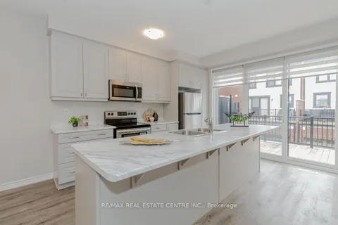 980 Logan Dr, Milton, ON L9E 1T1