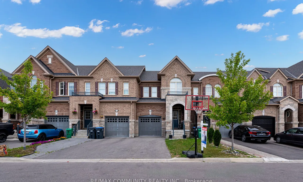 31 Padbury Tr, Brampton, ON L7A 4V2