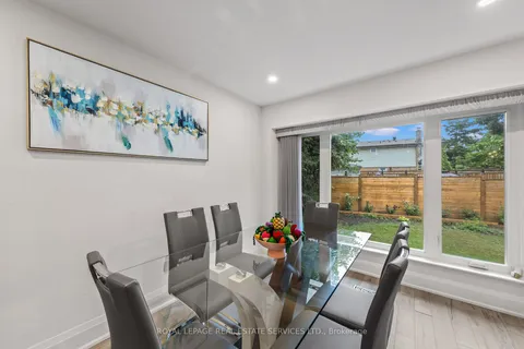 2816 Constable Rd, Mississauga, ON L5J 1W7
