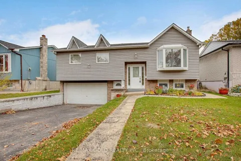 3394 Dwiggin Ave, Mississauga, ON L4T 3J2