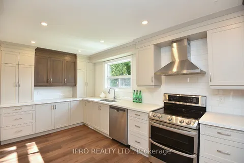 1420 Chalice Cres, Mississauga, ON L5C 1S1
