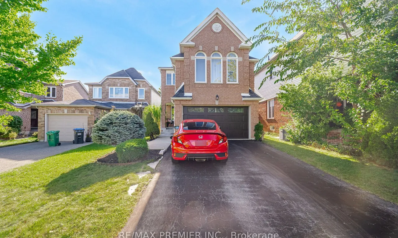 37 Furrows End, Brampton, ON L6Z 4S5