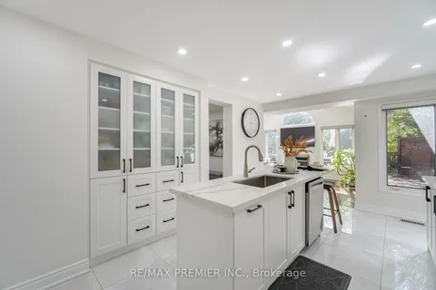 37 Furrows End, Brampton, ON L6Z 4S5