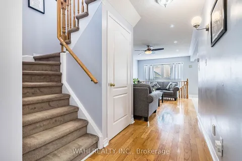 12 Tanglemere Cres, Brampton, ON L7A 1R7