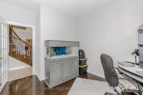 71 Crocker Dr, Brampton, ON L6P 1Z7