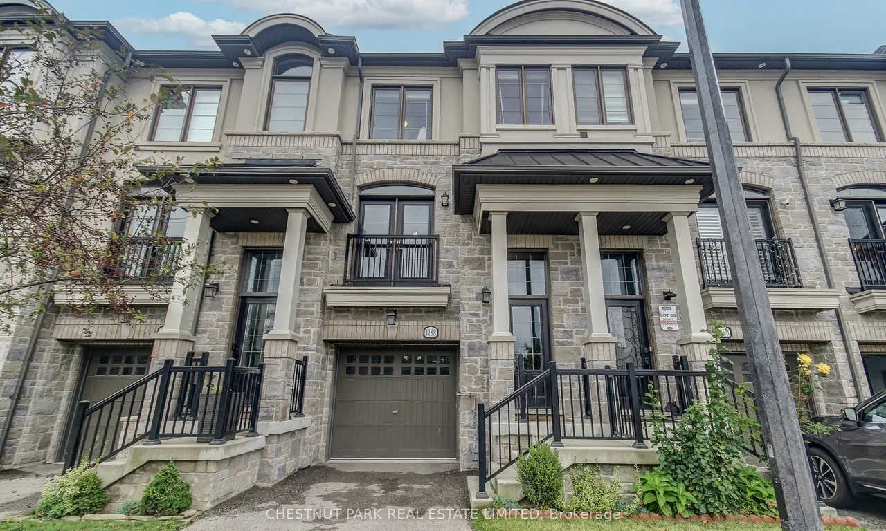 1188 Beachcomber Rd, Mississauga, ON L5G 4N3