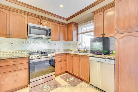 149 Crescent St, Halton Hills, ON L7J 2E1