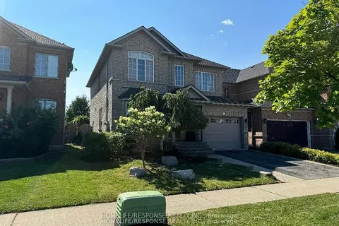 3254 McDowell Dr, Mississauga, ON L5M 6S4