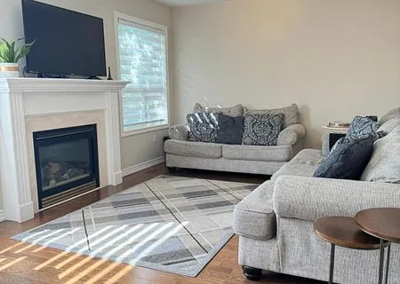 3254 McDowell Dr, Mississauga, ON L5M 6S4